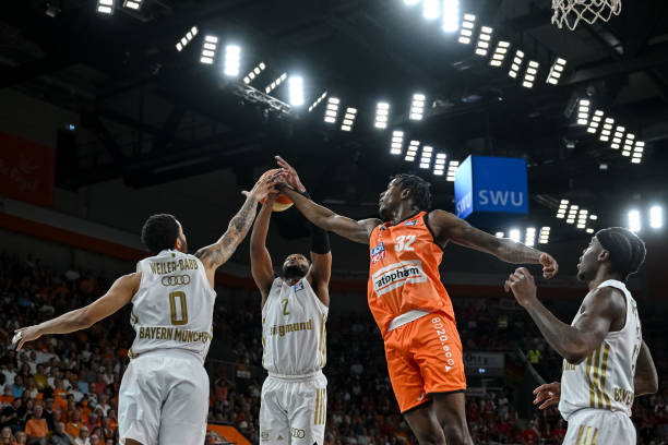 他们的防守 他们的防守