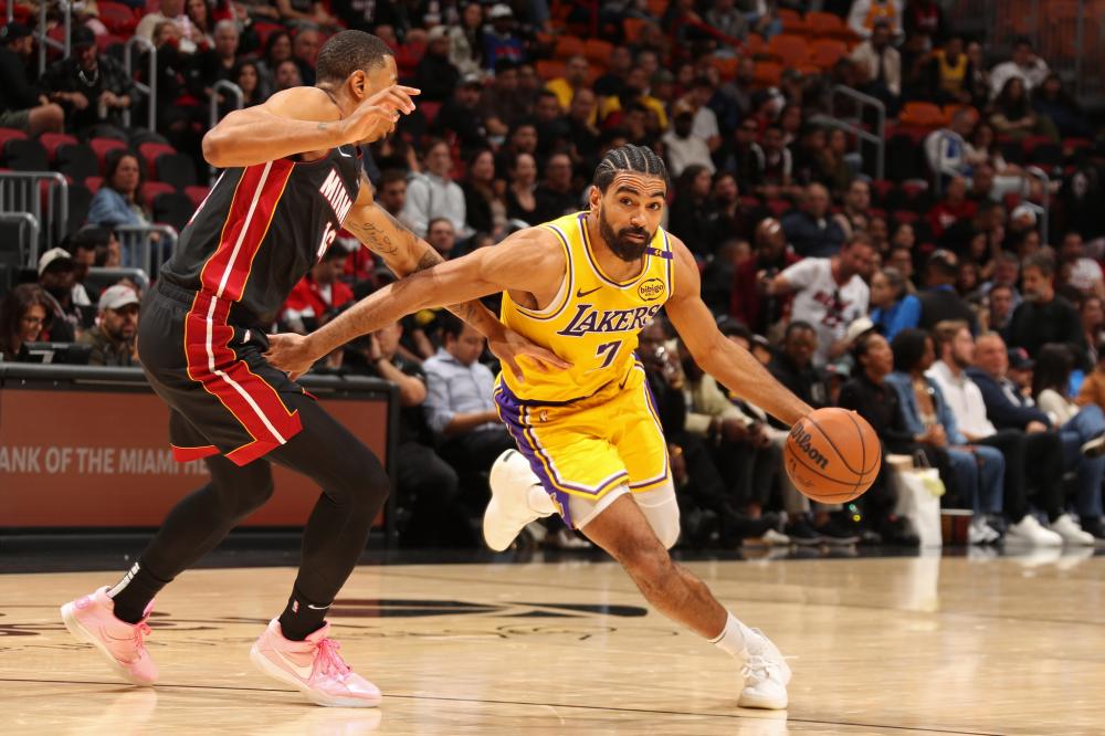 以减轻后防 以减轻后防