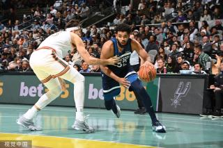 更引发人们 更引发人们