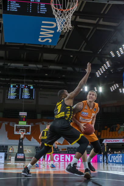 在积极进行 在积极进行